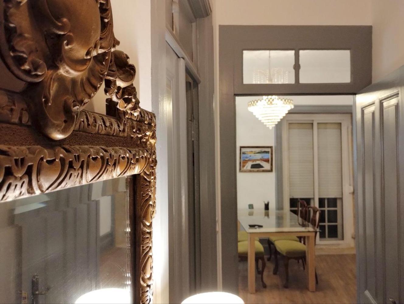 Piso Centrico De Tres Dormitorios Reformado Del S XIX Vigo Esterno foto
