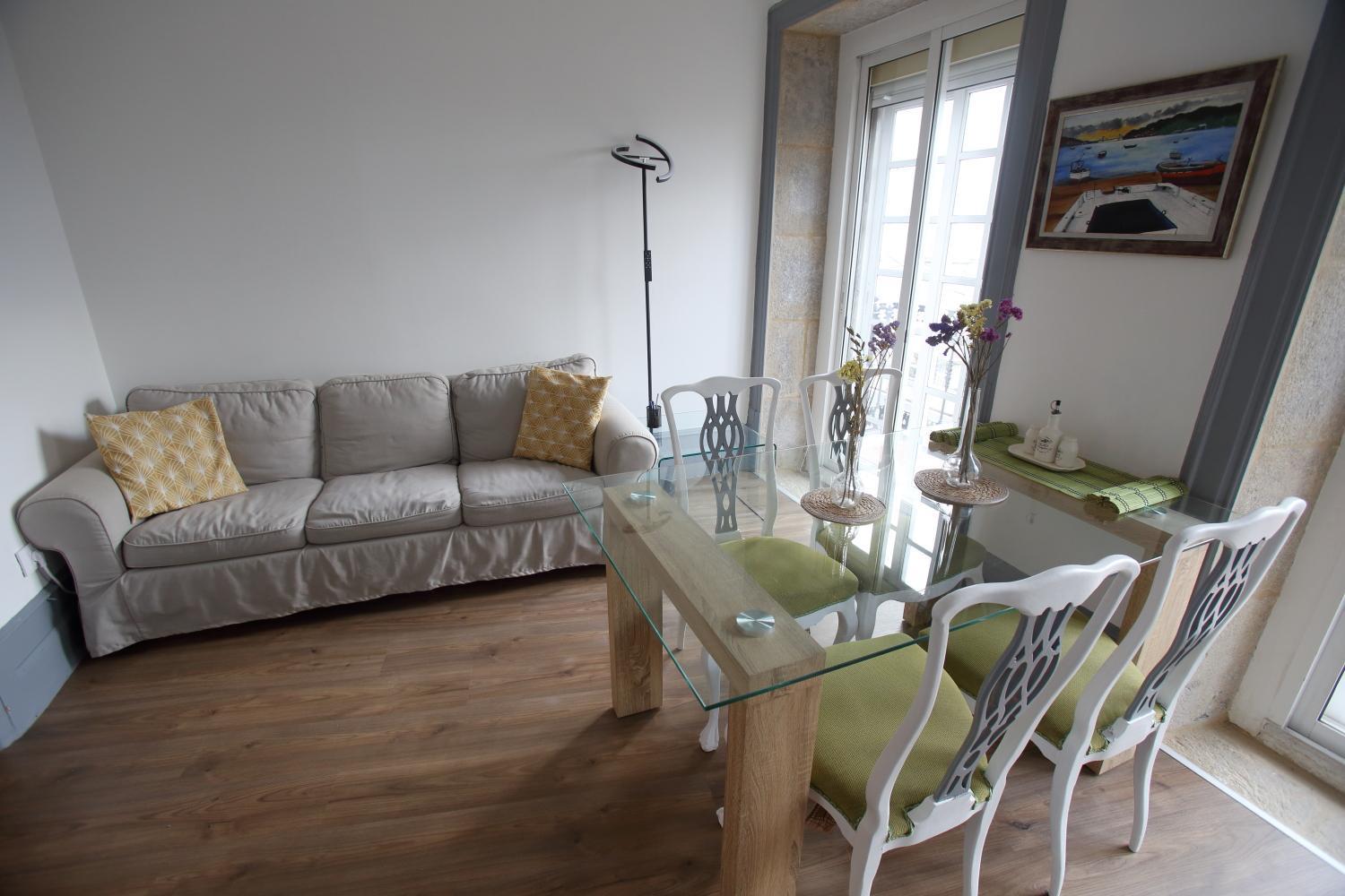 Piso Centrico De Tres Dormitorios Reformado Del S XIX Vigo Esterno foto